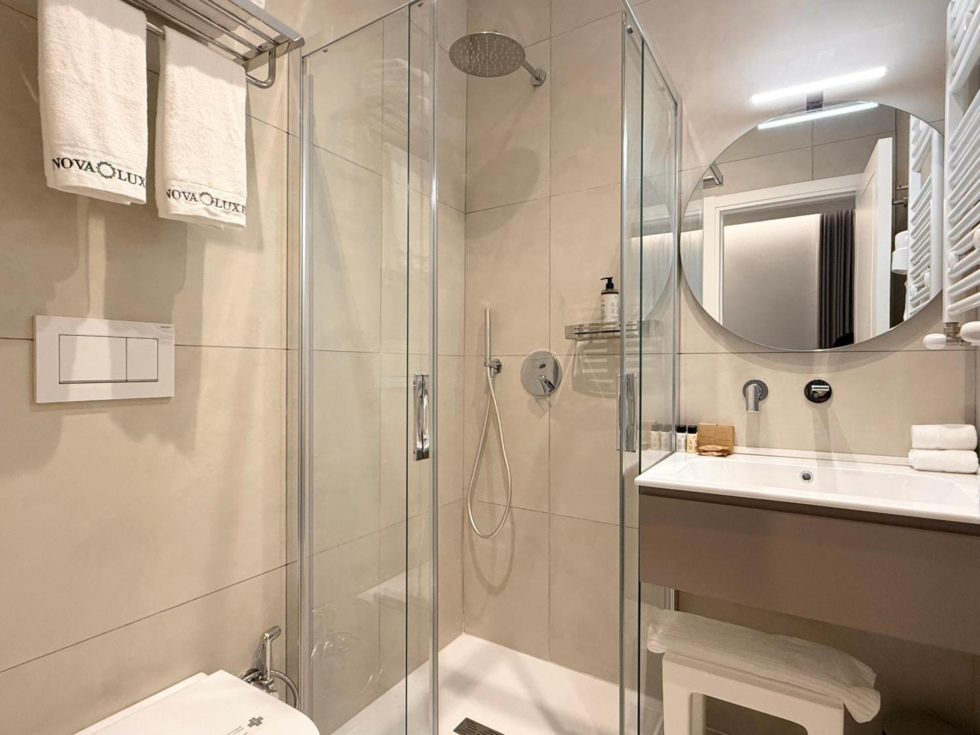 Hotel Nova Luxe à Rome Extérieur photo